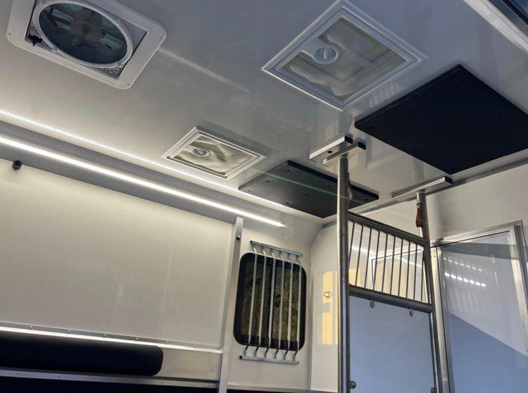 Stunning 2022 ALX-21S 3.9 tonne Professional horsebox