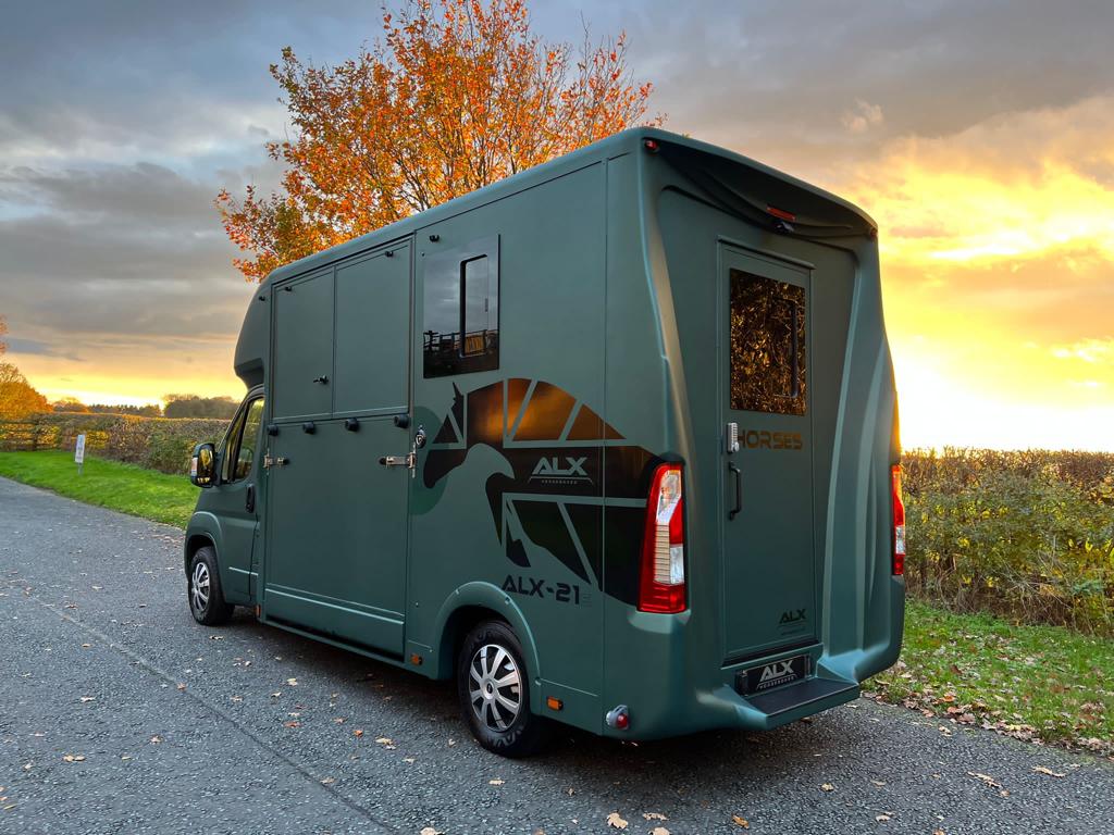 Stunning 2022 ALX-21S 3.9 tonne Professional horsebox