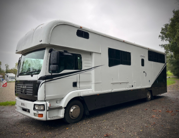 MAN 12-tonne Luxury build - 4 large stalls. Sleeps 5/6.