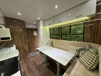 MAN 12-tonne Luxury build - 4 large stalls. Sleeps 5/6.