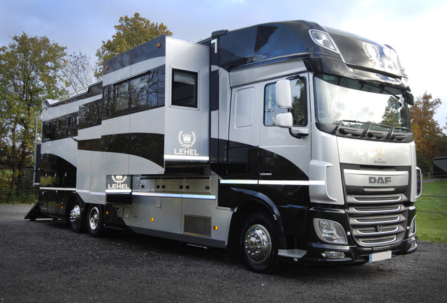 Stunning 26-tonne Lehel 2018 DAF XF510 3 slide-outs, pop-up roof. 5 large stall. 7 berth.