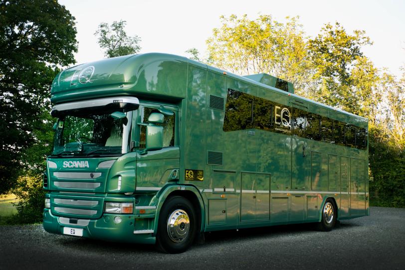 New build Luxury 18-tonne Scania EQ-built horsebox. 5 stall / 6 berth