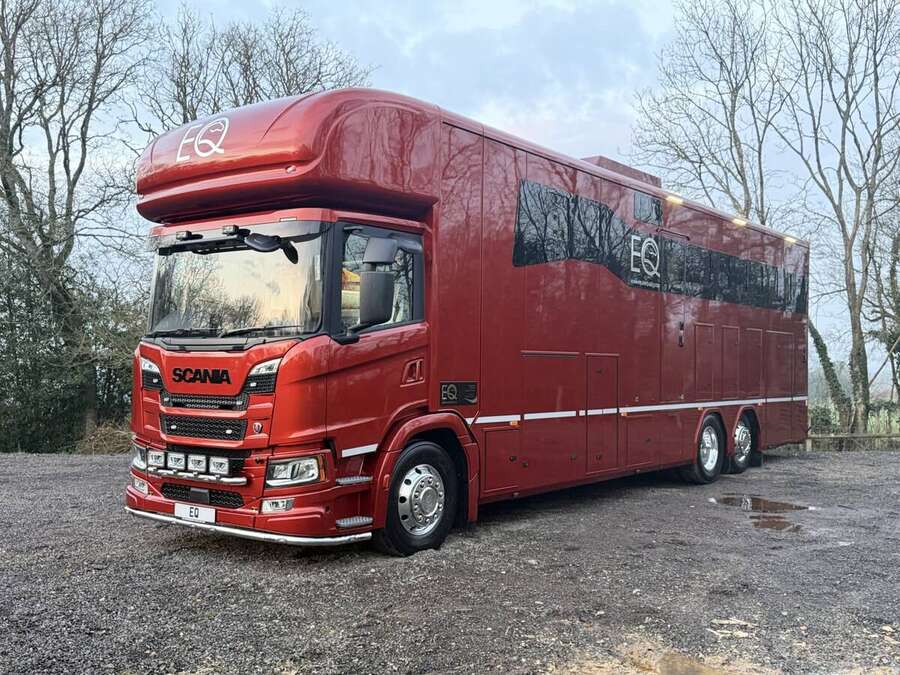 New build RHD Scania Premium Luxury 26-tonne EQ-built horsebox. 6 stall / 6 berth