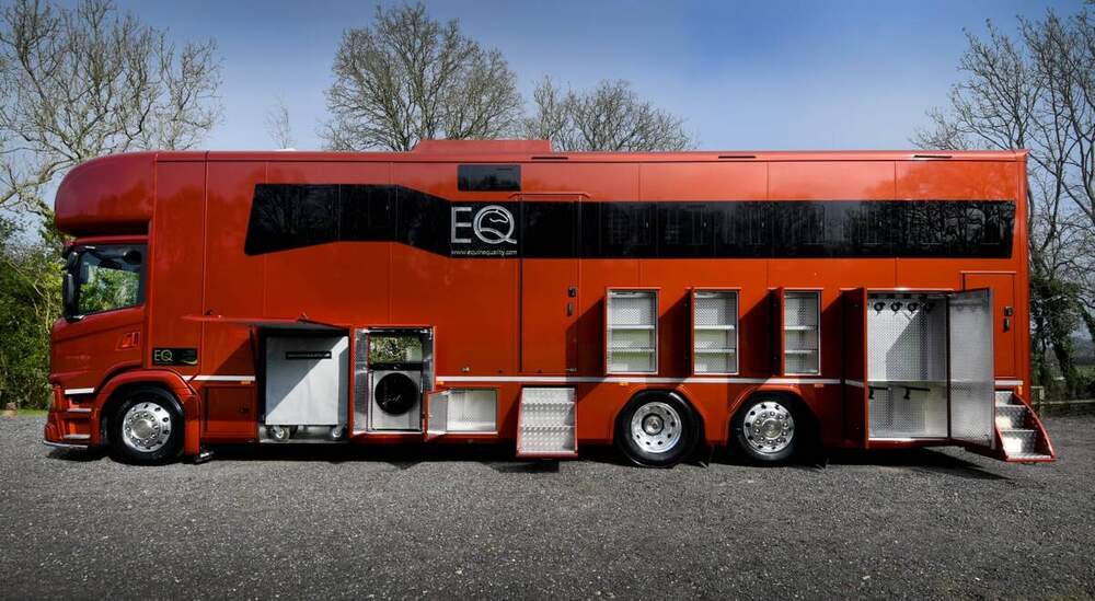 New build RHD Scania Premium Luxury 26-tonne EQ-built horsebox. 6 stall / 6 berth