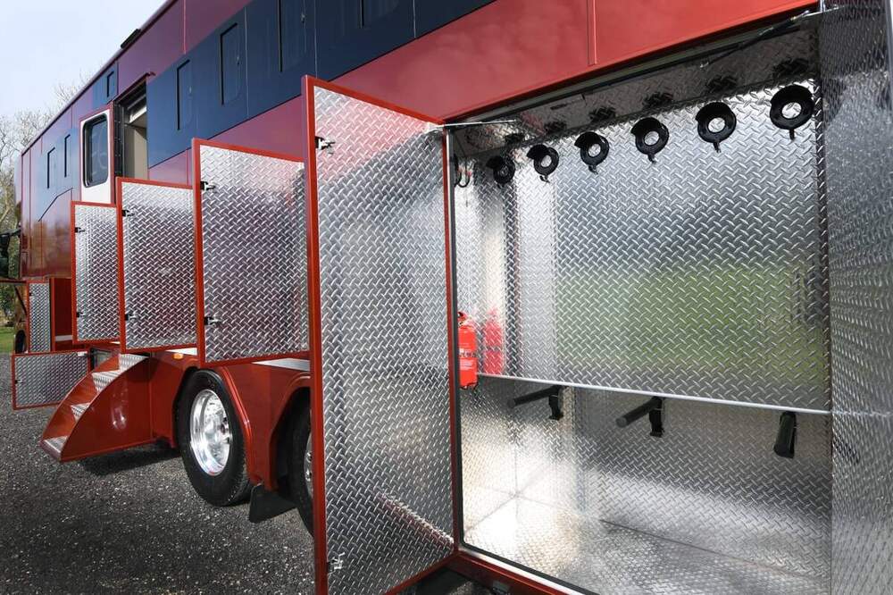 New build RHD Scania Premium Luxury 26-tonne EQ-built horsebox. 6 stall / 6 berth