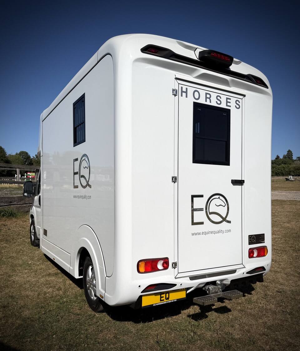 New-build LHD 3.5-tonne Citroen Professional horsebox. Auto. 2 stall