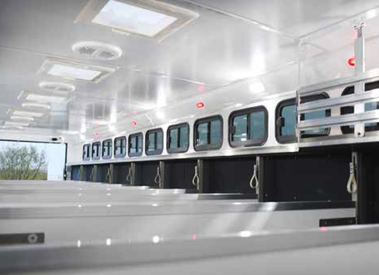 New build 26-tonne Mercedes-Benz 11-stall Work Truck