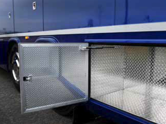 New build 26-tonne Mercedes-Benz 11-stall Work Truck