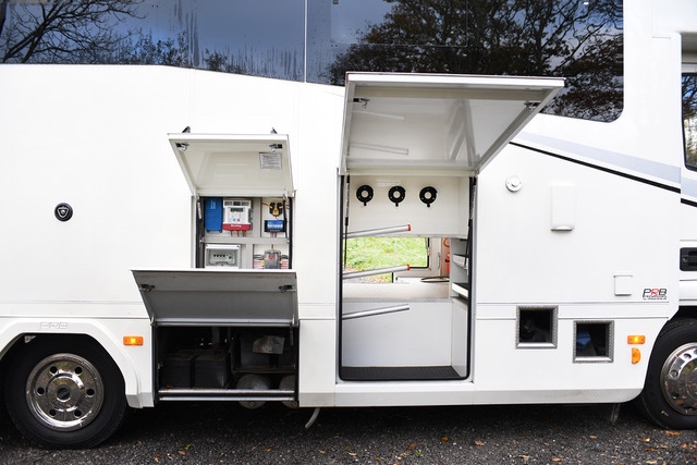 Lovely Coach-built PRB 7.5-tonne Horsebox