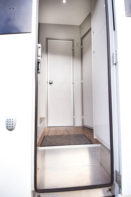 Lovely Coach-built PRB 7.5-tonne Horsebox
