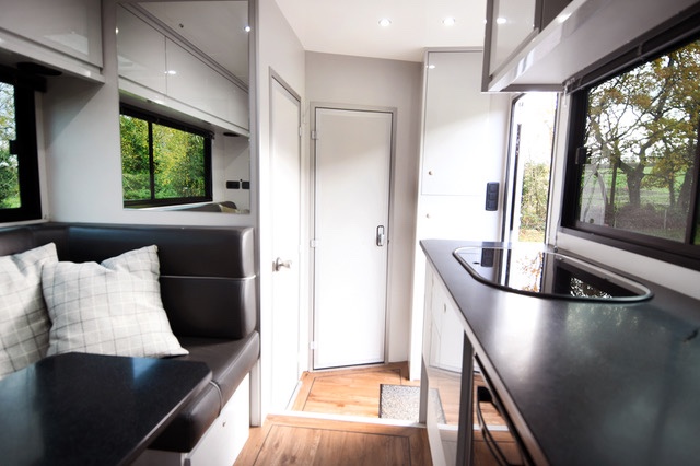 Lovely Coach-built PRB 7.5-tonne Horsebox