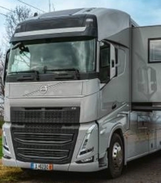 New build Volvo Luxury Work Truck 18-tonne EQ-built 8 stall / 2 berth