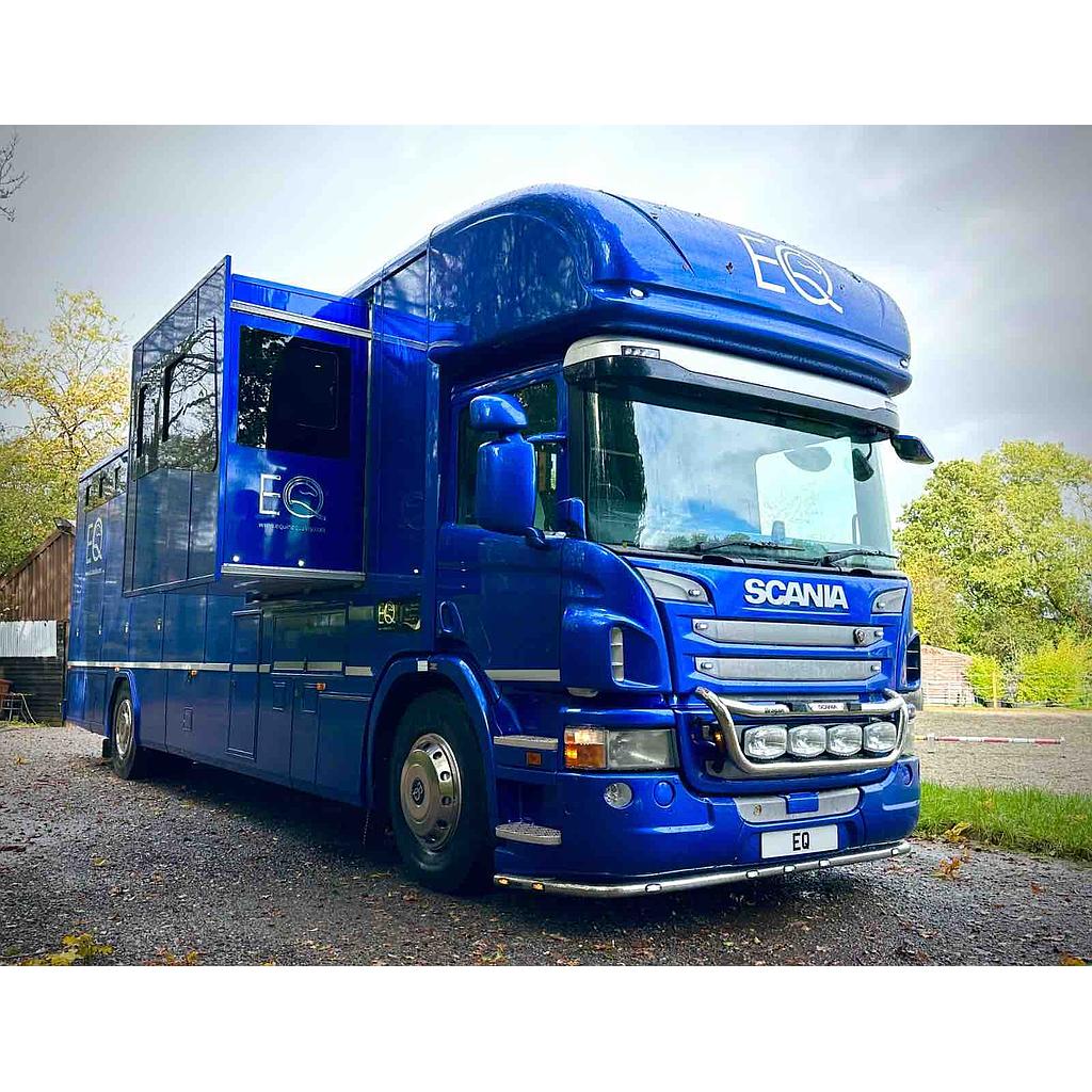 New-build Luxury 18-tonne Scania EQ-built horsebox. 5 stall / 6 berth