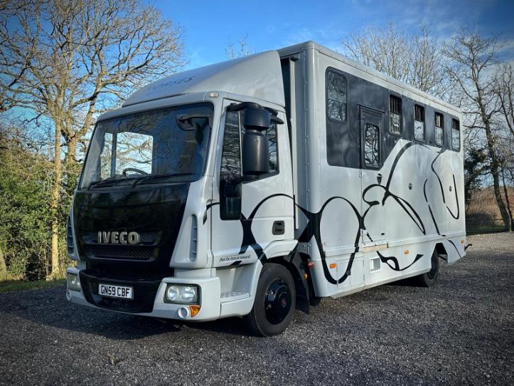Lovely 7.5 tonne 4-Stall Work Truck with big Payload