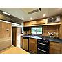 Bargain DAF 18-tonne horsebox. 6-berth. 5 big stalls.