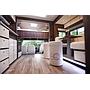 2022 EQ built 21-tonne 3-axle 5 large stall, 6 berth Luxury horsebox